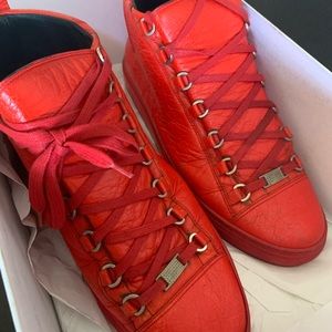 Balenciaga size 43